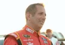 El especial regalo de Navidad que la leyenda del NASCAR Greg Biffle había enviado poco antes de morir en un accidente aéreo: “Recibí esto en el correo”
