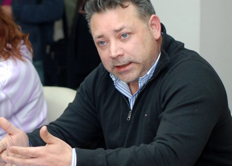 Ernesto Povilaitis expresa su sorpresa ante la medida cautelar que le impide al municipio el cobro de la «tasa portuaria»