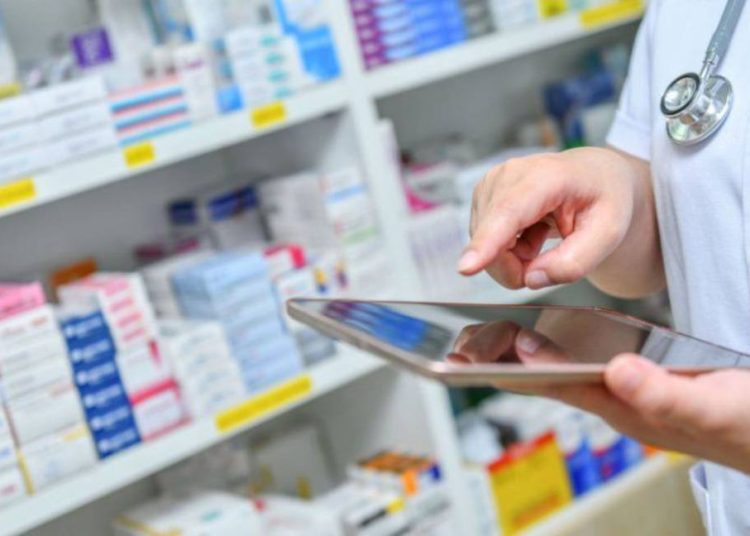 Remedios para jubilados: Corre riesgo la entrega por las deudas de PAMI con las farmacias