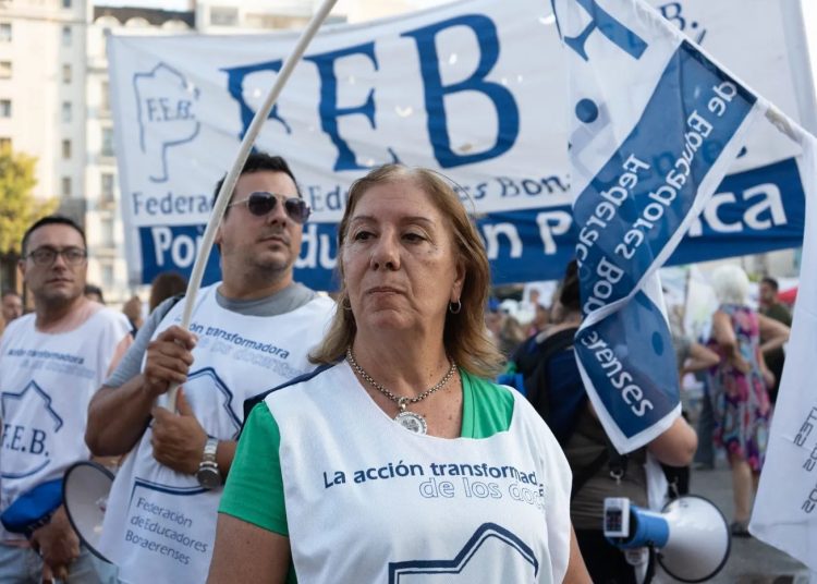 La FEB volvió a diferenciarse del frente gremial y rechazó la oferta salarial de Kicillof