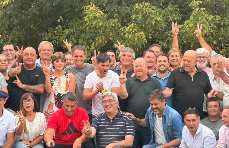 El MDF hace reuniones seccionales y presiona por el control del PJ bonaerense