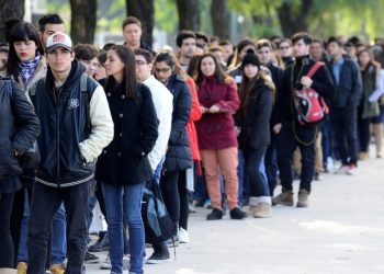 En dos años cerraron más de 20.000 empresas y se perdieron más de 270.000 empleos