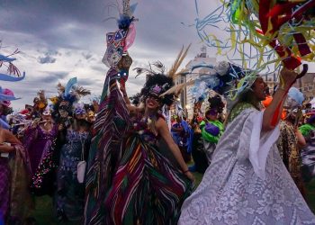 Fin de semana extra largo en Necochea, con el Día de los Enamorados y el Segundo Carnaval de Máscaras