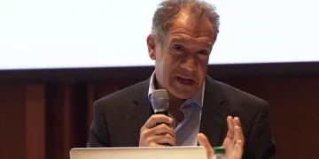 Daniel Hadad: “La democracia fue pensada cuando las empresas no eran más grandes que los Estados”