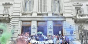 Paritarias bonaerenses: los judiciales confirmaron el paro del lunes 2 de marzo y se suman a los docentes