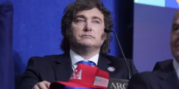 Escándalos y victorias de Milei