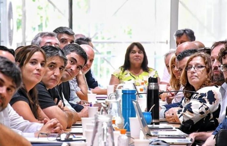 La Provincia realizó una nueva oferta por paritarias, pero tuvo rechazo de los gremios