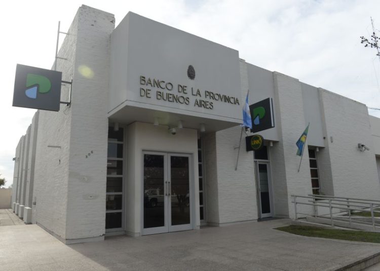 Se termina el verano y los bancos el miércoles 25 cambian su horario de atención