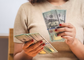 Créditos hipotecarios: un banco lanzó préstamos en dólares