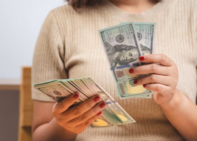 Créditos hipotecarios: un banco lanzó préstamos en dólares