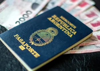 El pasaporte aumenta y el trámite regular llega a 100.000 pesos