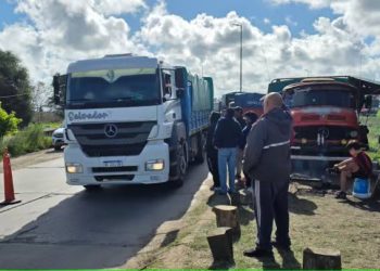 Continúa el paro de transportistas