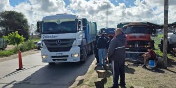 Continúa el paro de transportistas
