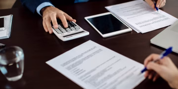 Cuánto hay que ganar para acceder a un crédito hipotecario y comprar un departamento de 100.000 dólares