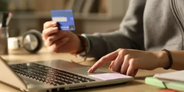 Las compras de argentinos al exterior siguen batiendo récords: más de US$100 millones en marzo