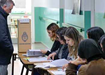 Pablo Barrena plantea que cada municipio realice su elección, separada de la provincial y la nacional