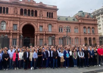 Reclamo federal con sello plural: intendentes radicales y vecinalistas se sumaron al pedido contra Nación