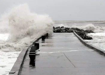 Mar del Plata: anuncian ráfagas de 100 km/h, lluvias, olas grandes y frío a partir del jueves