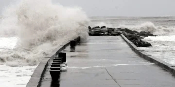 Mar del Plata: anuncian ráfagas de 100 km/h, lluvias, olas grandes y frío a partir del jueves