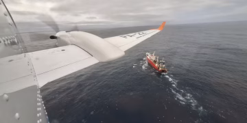 Casi 200 buques extranjeros se refugiaron en el mar argentino por el ciclón extra tropical