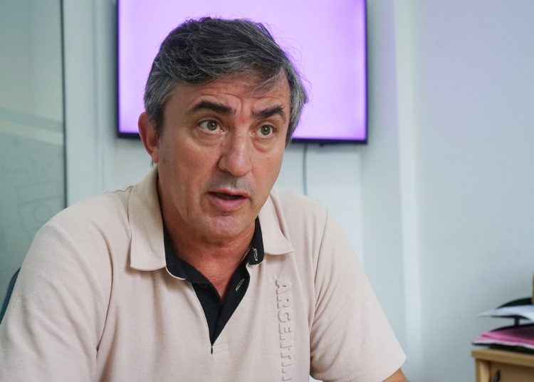 Necochea pone en marcha el recambio de luminarias LED y busca responder reclamos acumulados desde enero