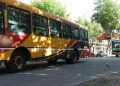 Se vislumbra una tenue luz en el servicio de micros urbanos
