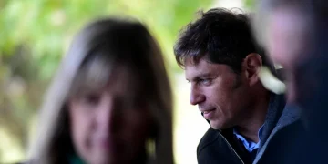 Kicillof busca asegurarse el apoyo de los intendentes y ordenó impulsar un proyecto que elimine la traba a sus reelecciones