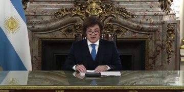 Todo por la reelección de Milei: pedido de renuncia, insultos y Cristina en el centro