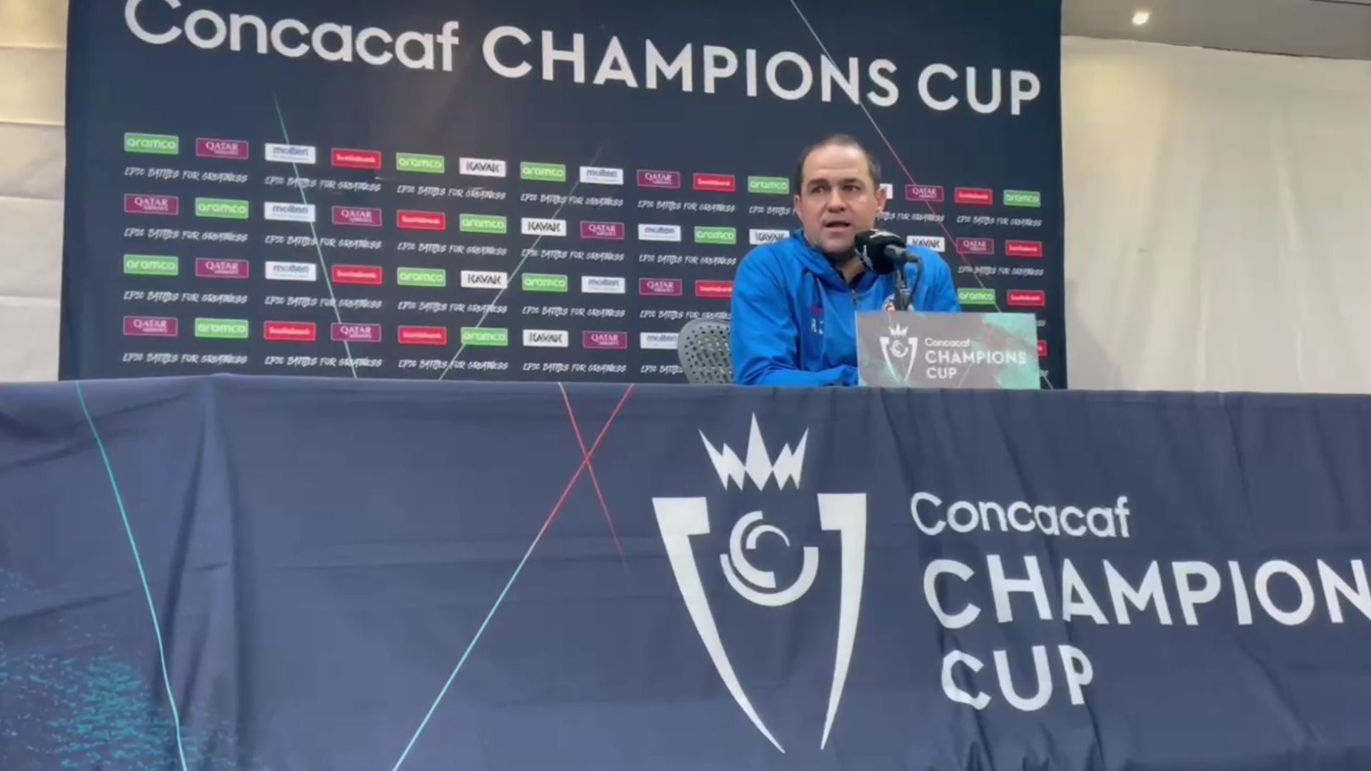 André Jardine destaca que los estadios no marca la diferencia y que América logrará el pase a la Final de la Champions Cup en Hidalgo