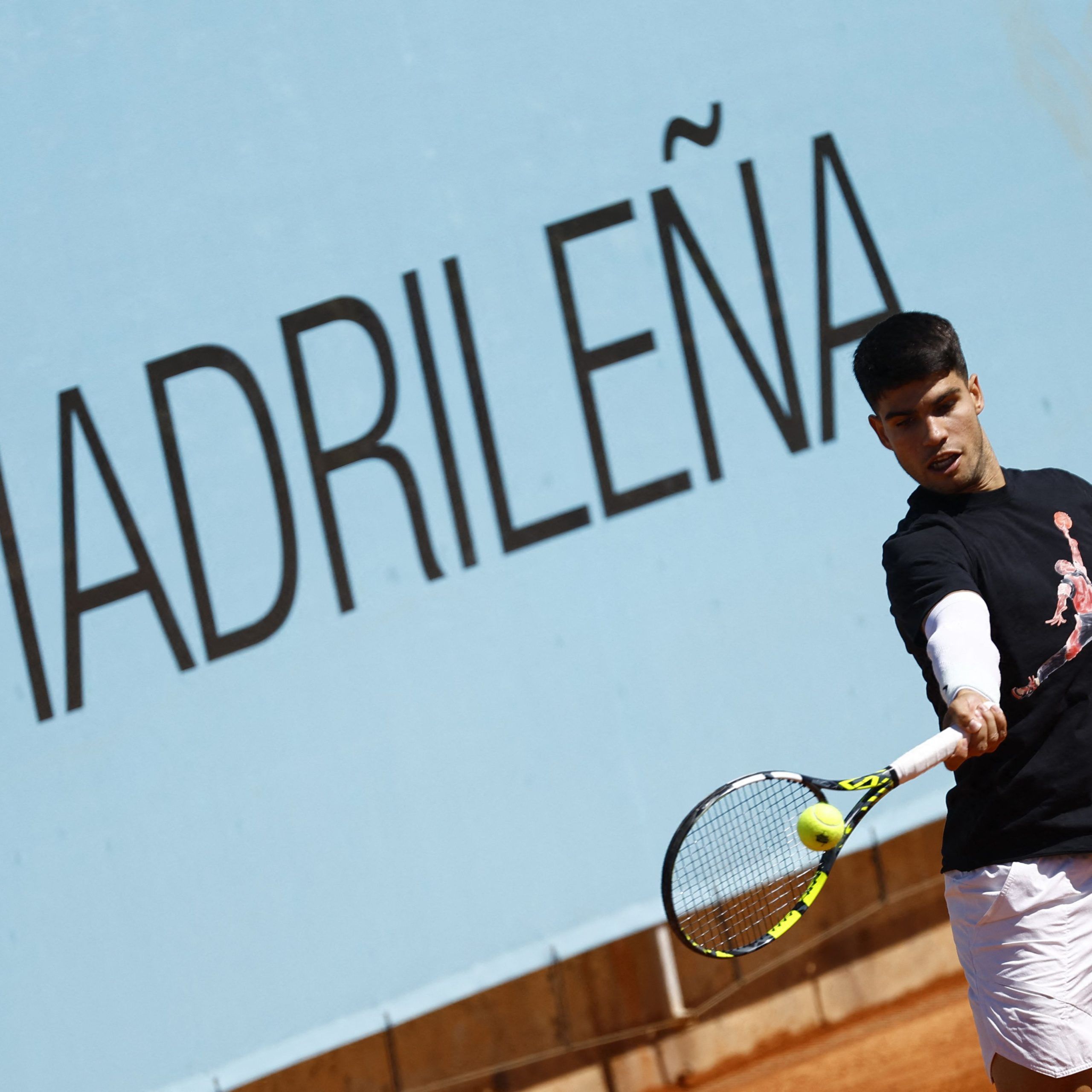 Horario y dónde ver el debut de Carlos Alcaraz en el Mutua Madrid Open: fecha de estreno en segunda ronda