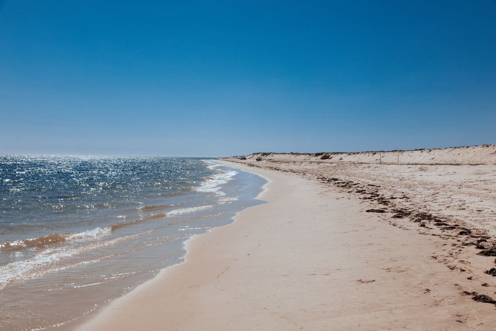 La isla escondida del Algarve, que tiene playas paradisiacas y solo se puede llegar en barco